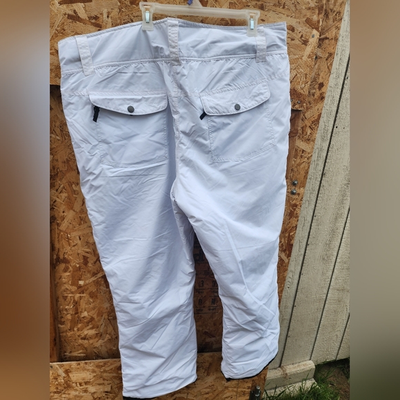 Snow pants - Picture 1 of 2